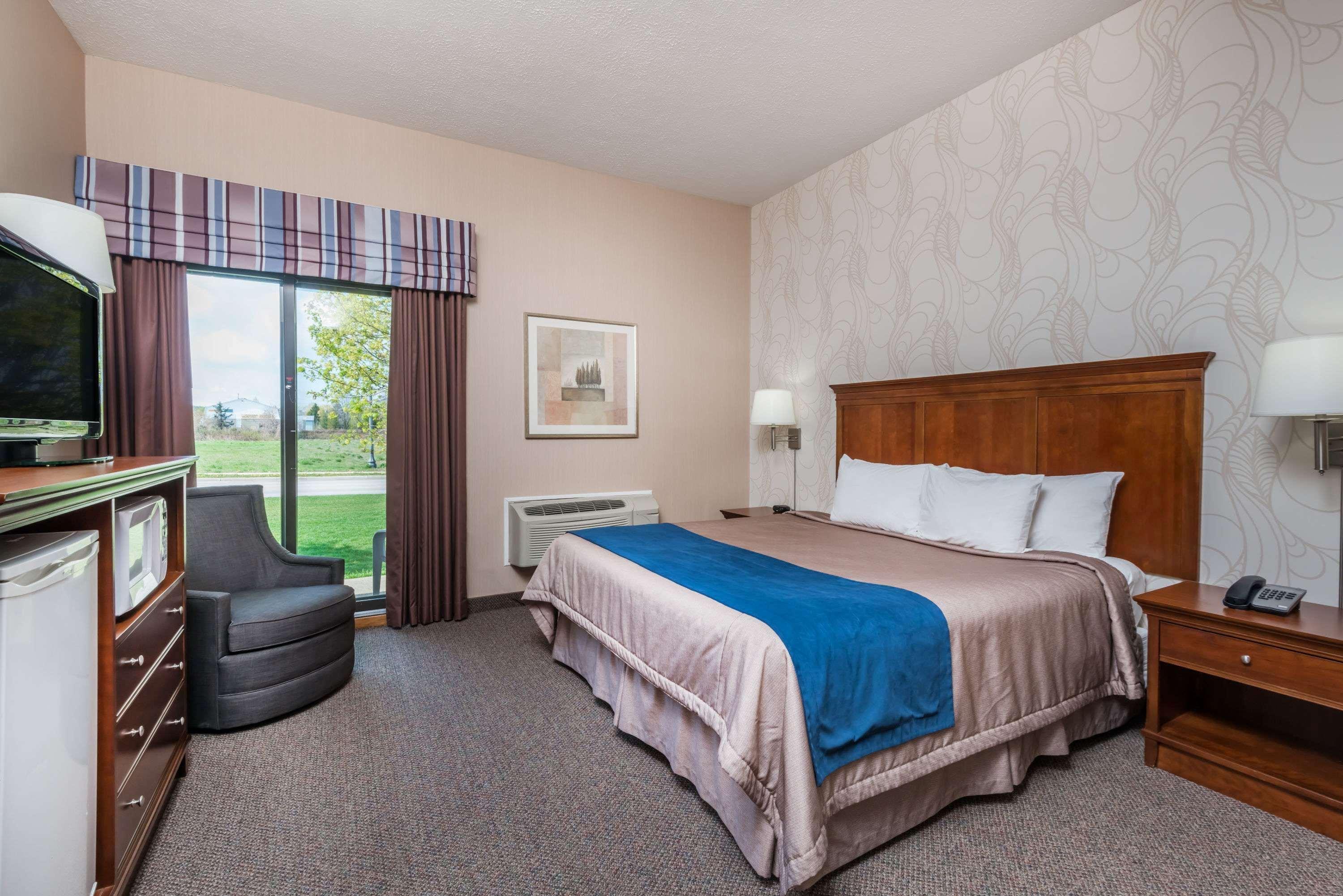 Super 8 By Wyndham Port Elgin Hotel Luaran gambar
