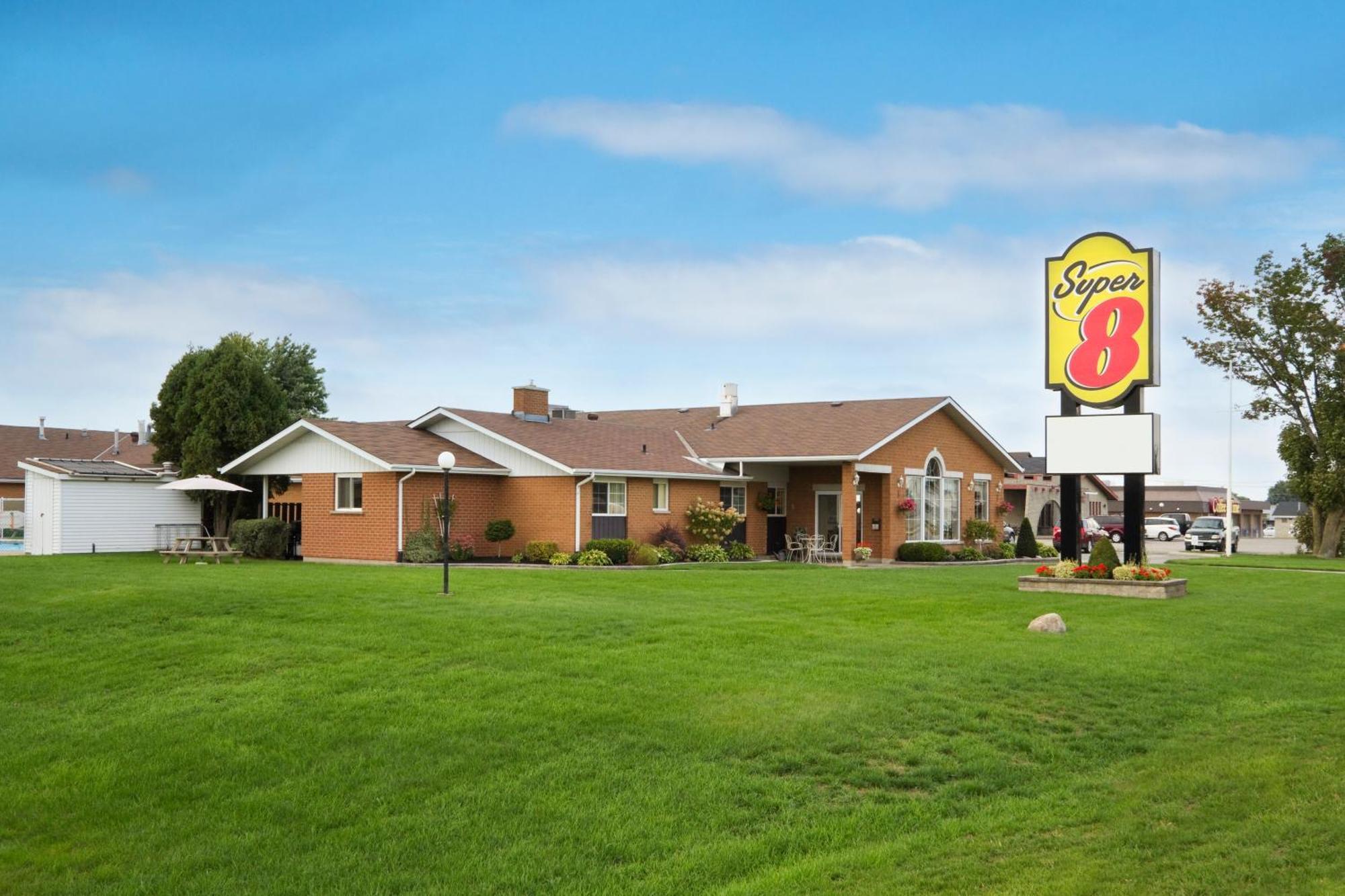 Super 8 By Wyndham Port Elgin Hotel Luaran gambar