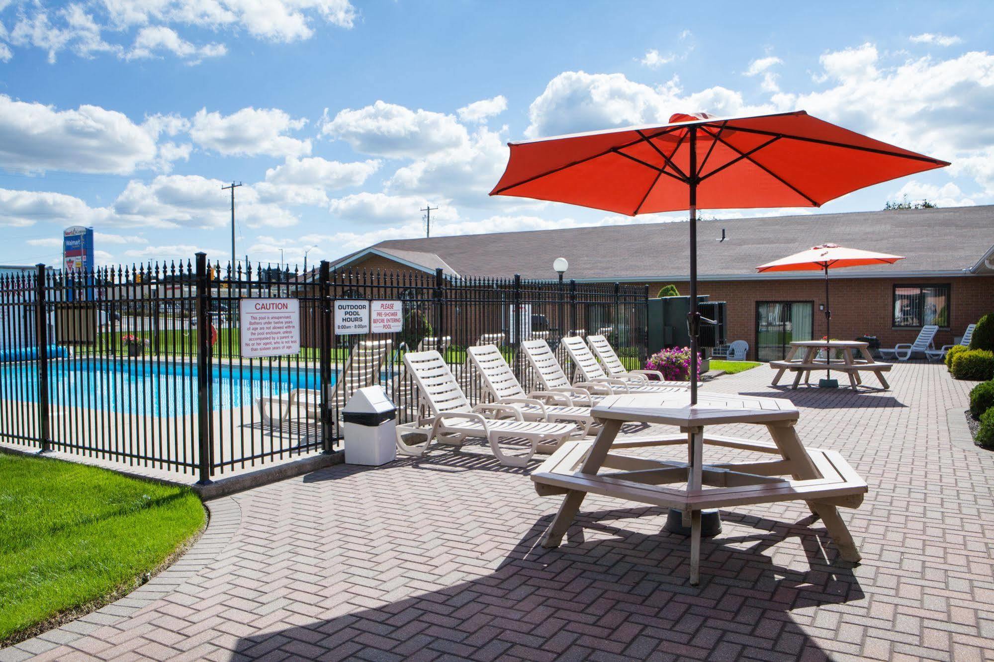 Super 8 By Wyndham Port Elgin Hotel Luaran gambar